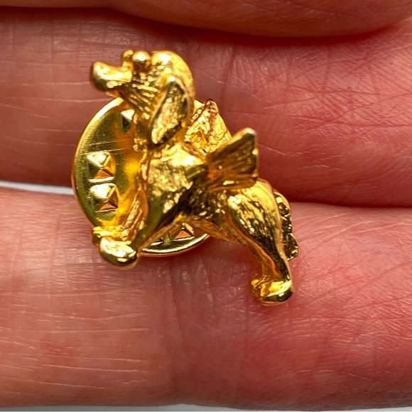 Guardian Dog Angel Lapel Pin Gold Tone - Picture 6 of 6